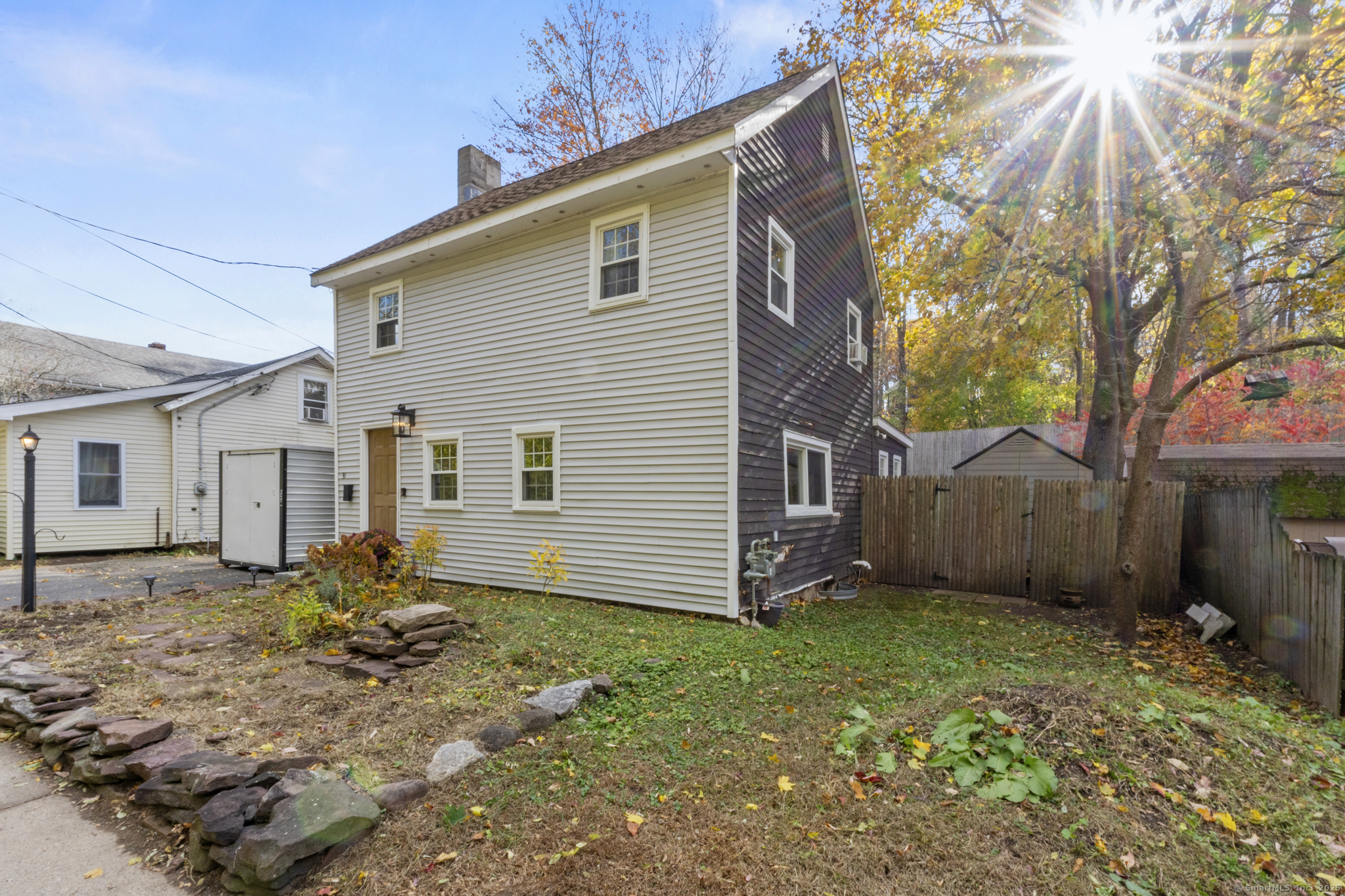 31 Railroad Avenue Farmington CT 06085