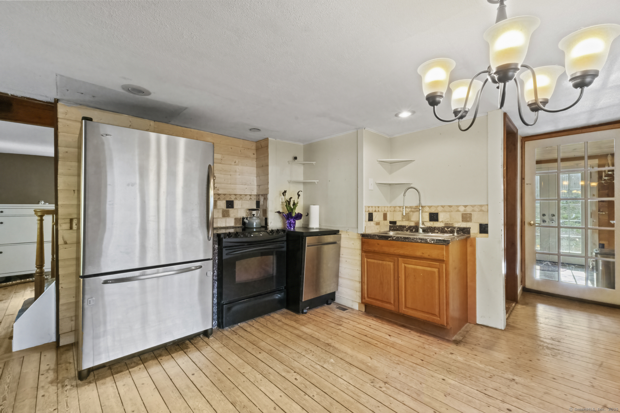 31 Railroad Avenue Farmington CT 06085