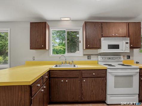 6 New St Extension Wilton CT 06897