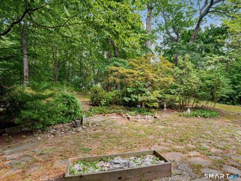 6 New St Extension Wilton CT 06897