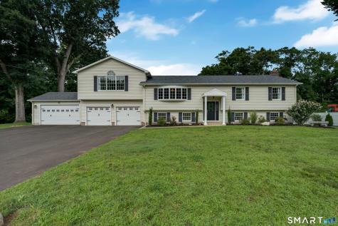 31 Stone Hedge Drive North Haven CT 06473