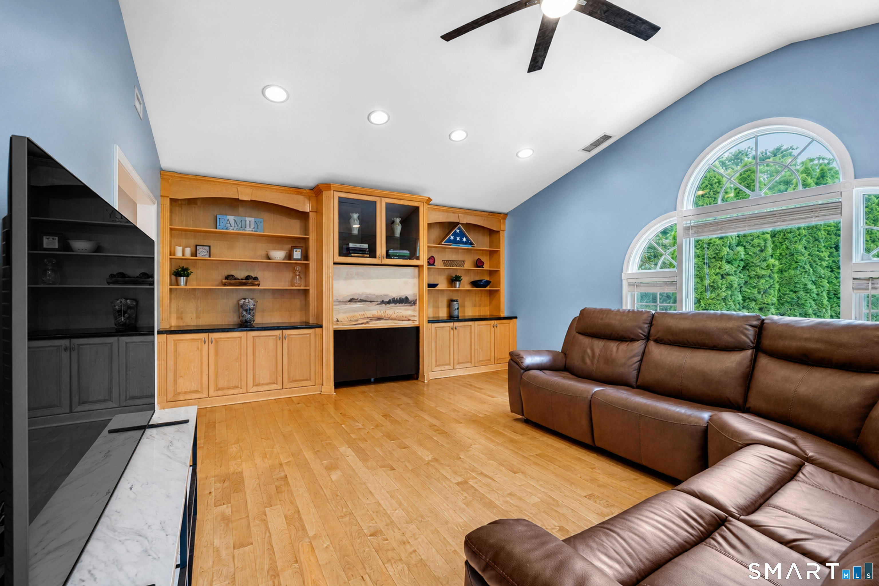 31 Stone Hedge Drive North Haven CT 06473