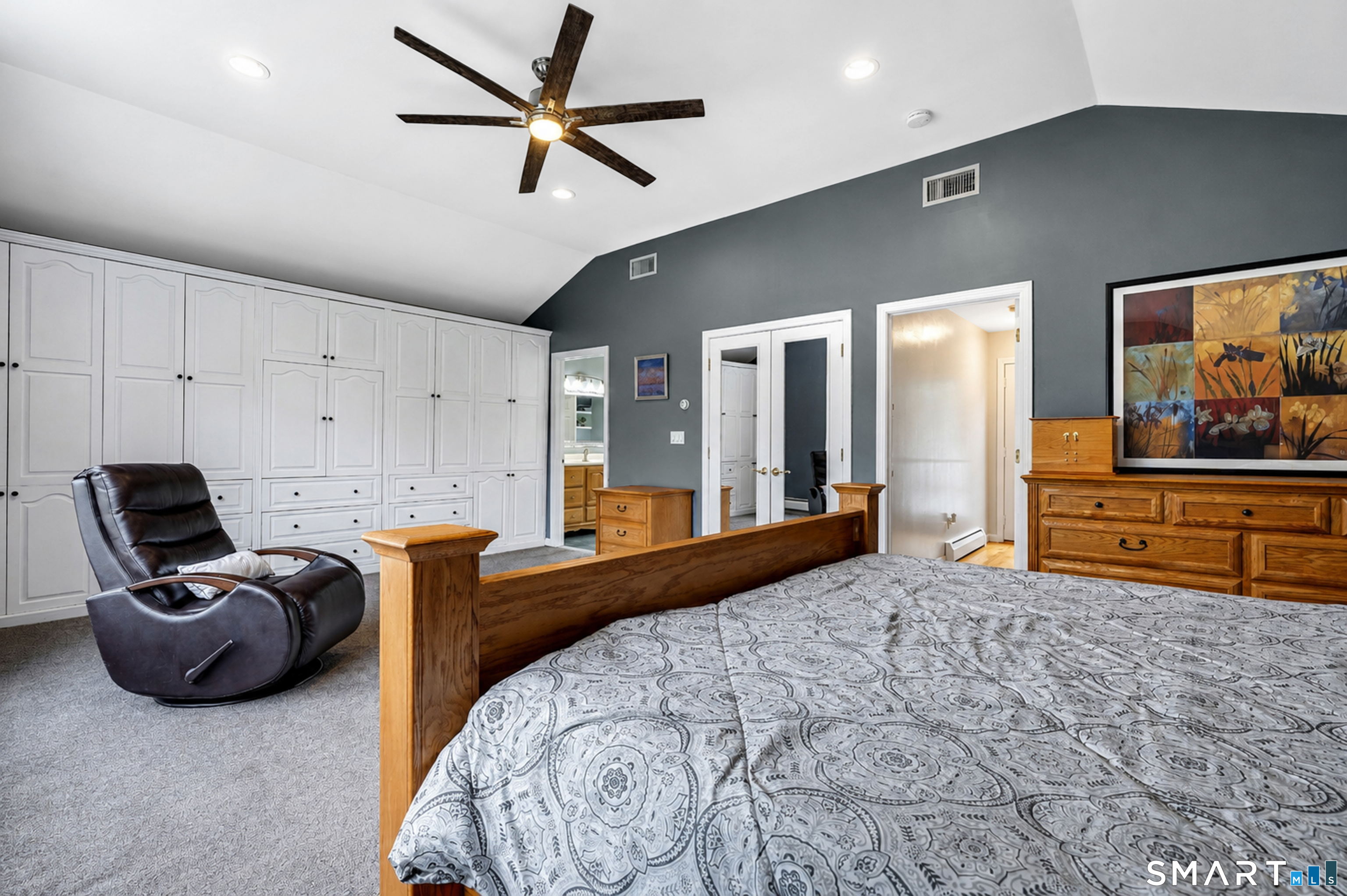 31 Stone Hedge Drive North Haven CT 06473