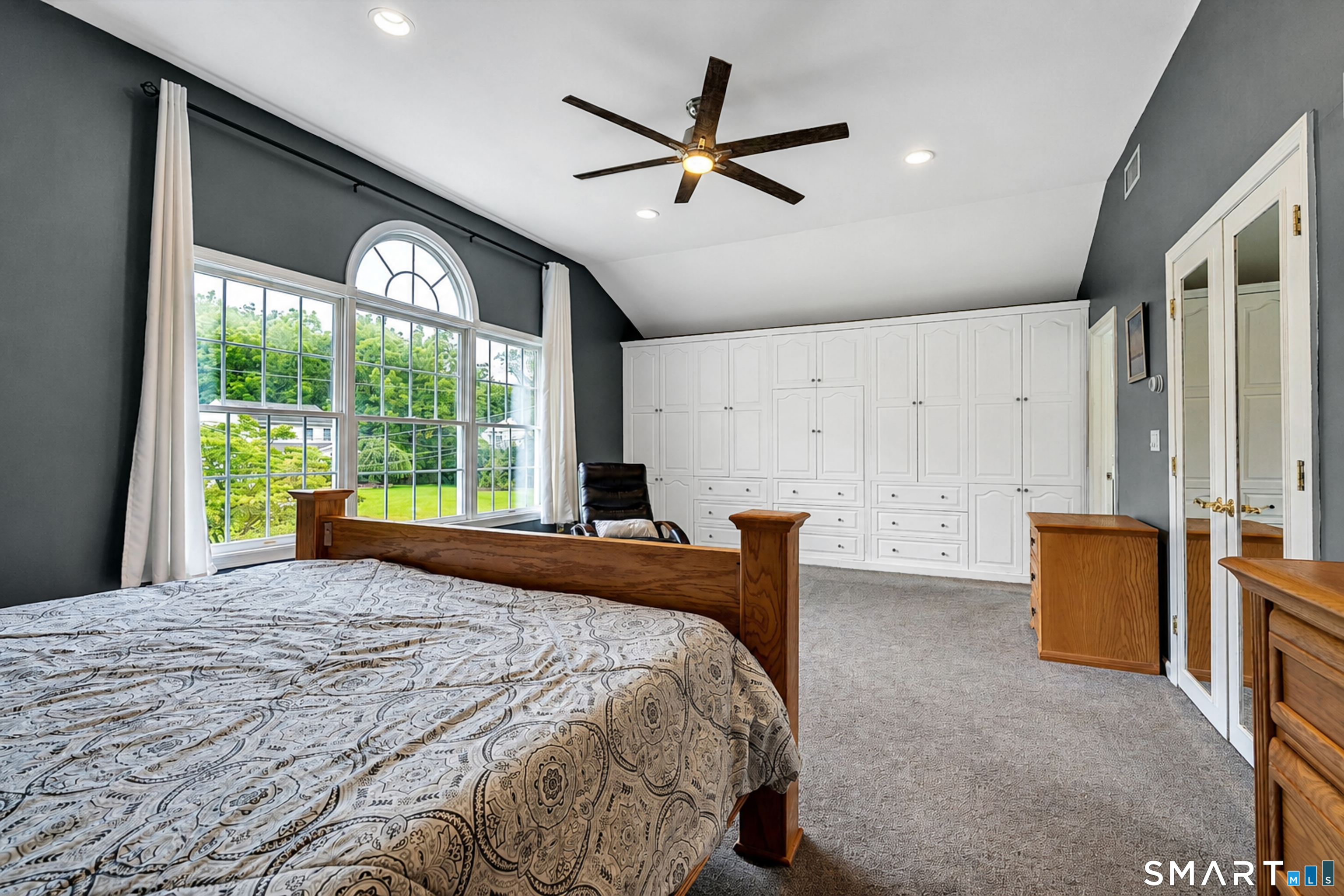 31 Stone Hedge Drive North Haven CT 06473