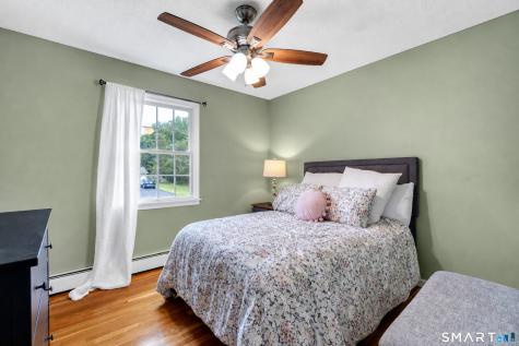 31 Stone Hedge Drive North Haven CT 06473