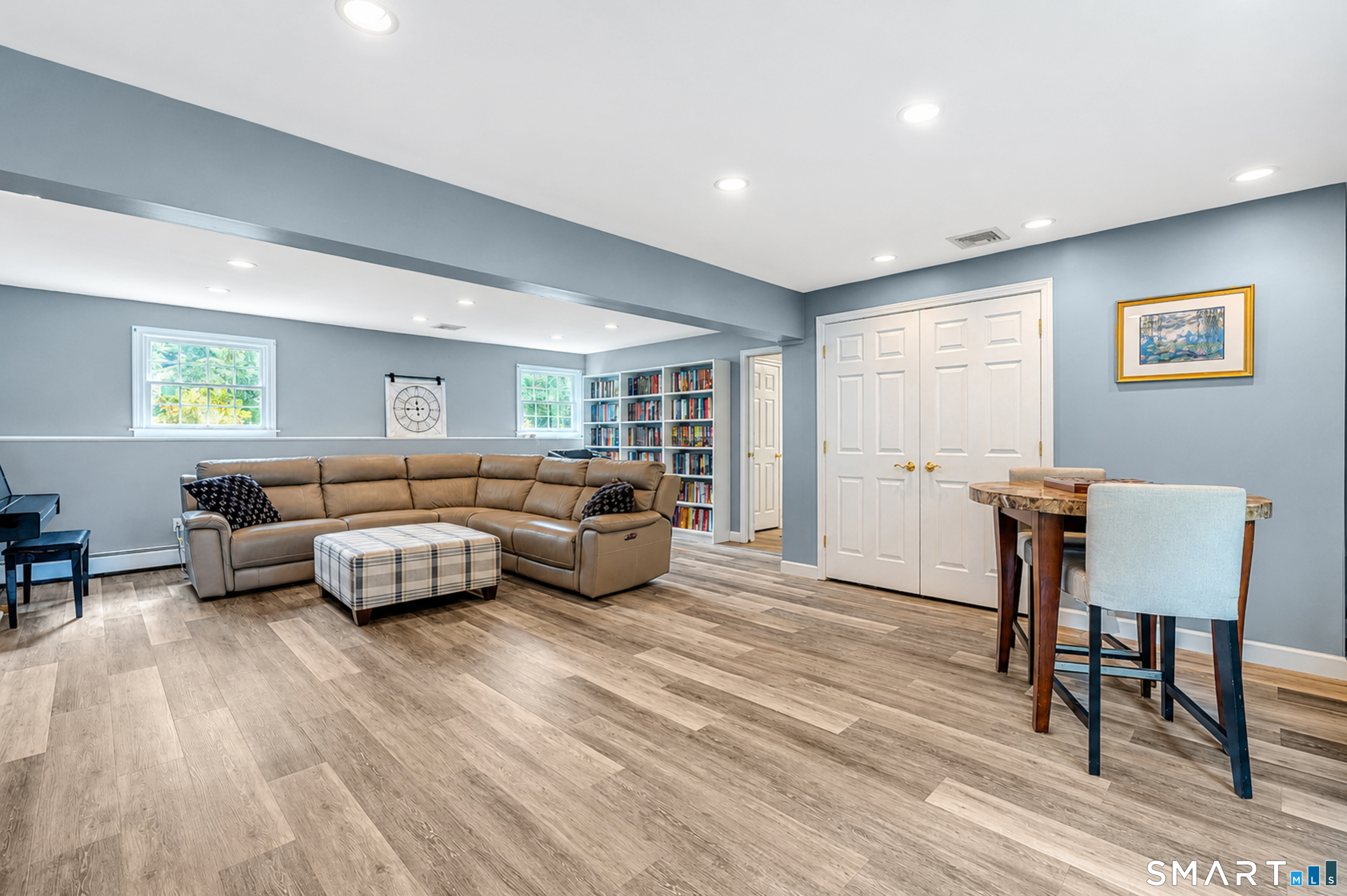 31 Stone Hedge Drive North Haven CT 06473
