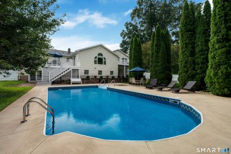 31 Stone Hedge Drive North Haven CT 06473