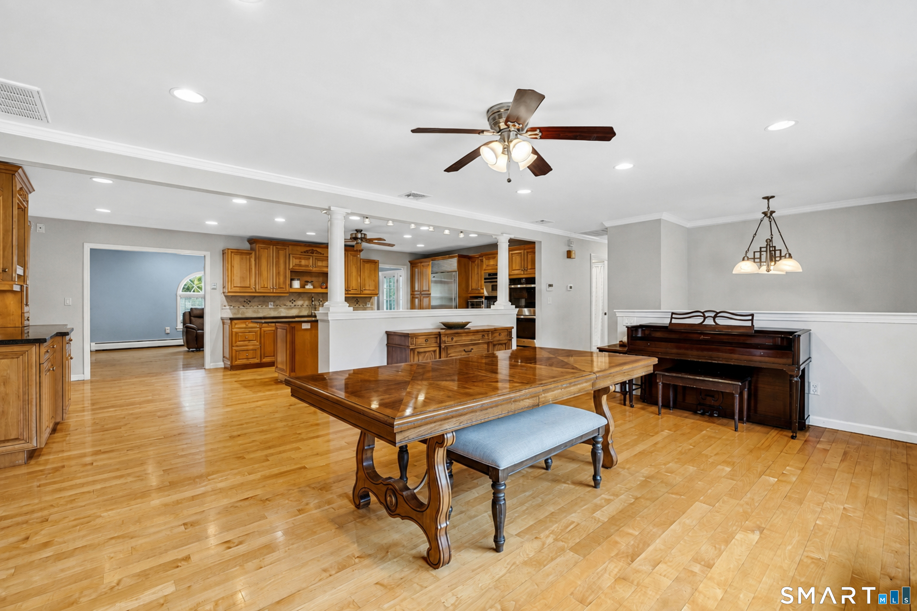 31 Stone Hedge Drive North Haven CT 06473