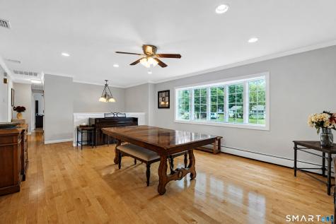 31 Stone Hedge Drive North Haven CT 06473