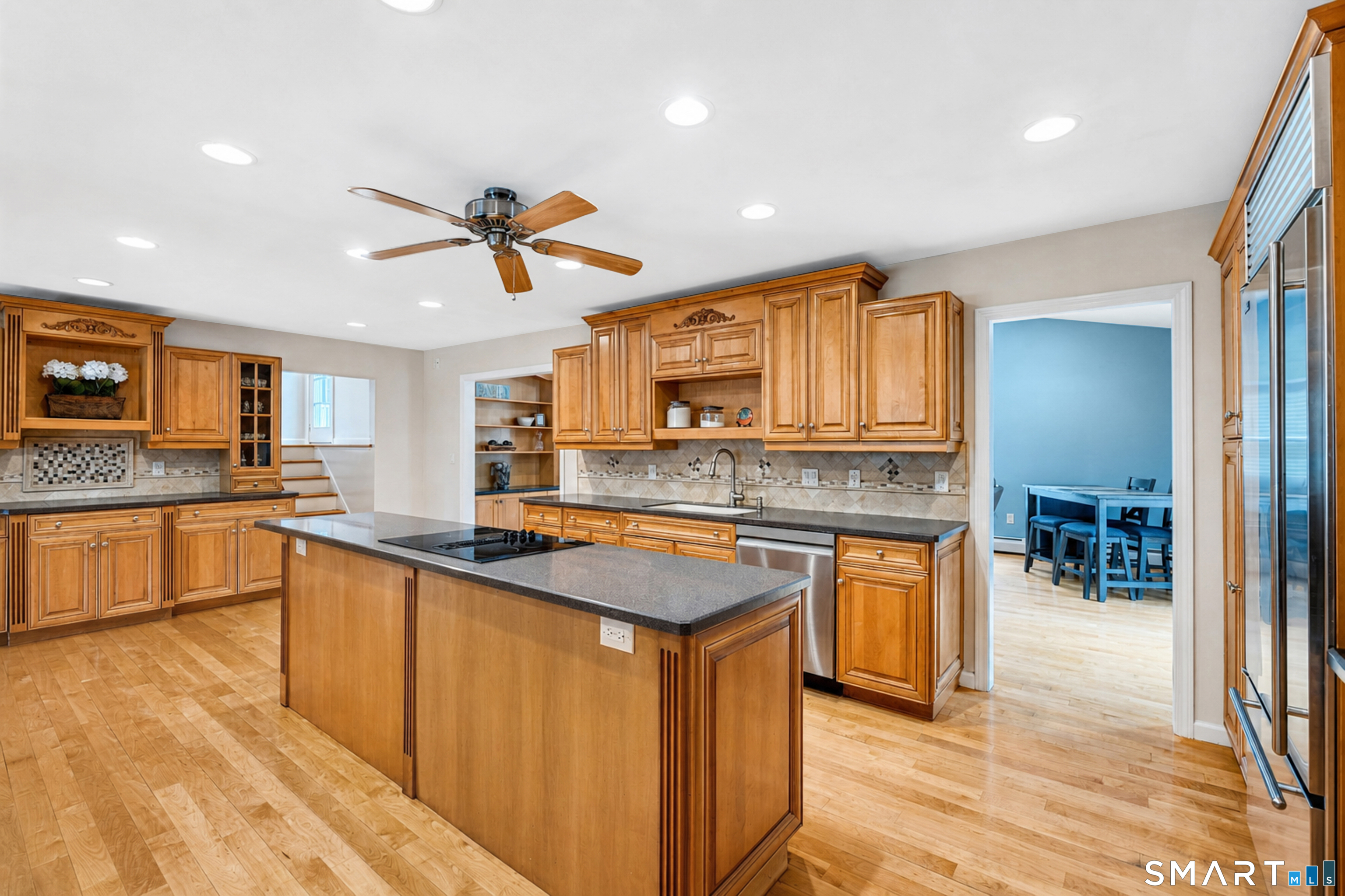 31 Stone Hedge Drive North Haven CT 06473