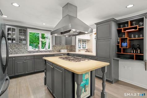 46 Midrocks Drive Norwalk CT 06851