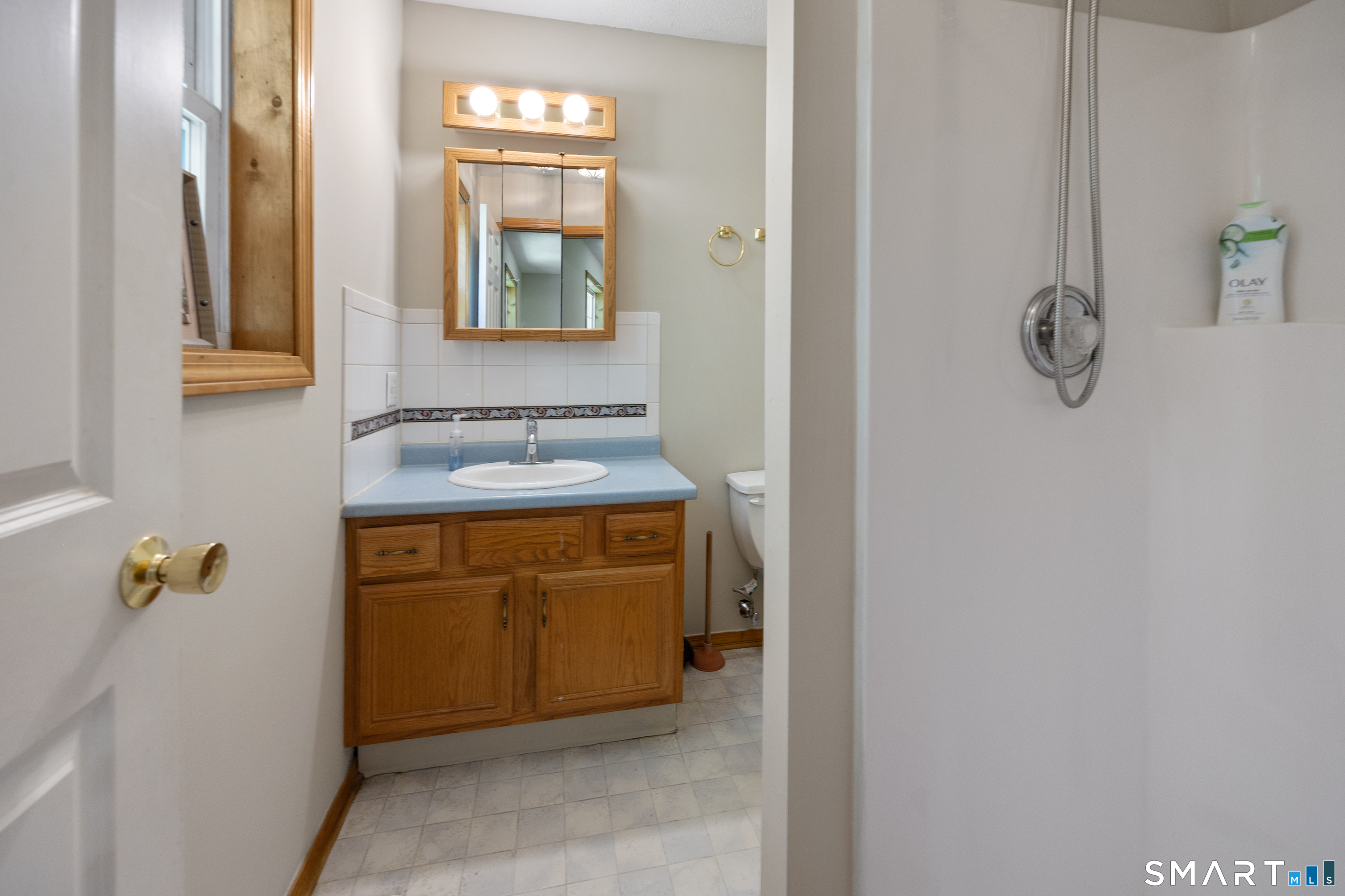 8 Plank Road Prospect CT 06712