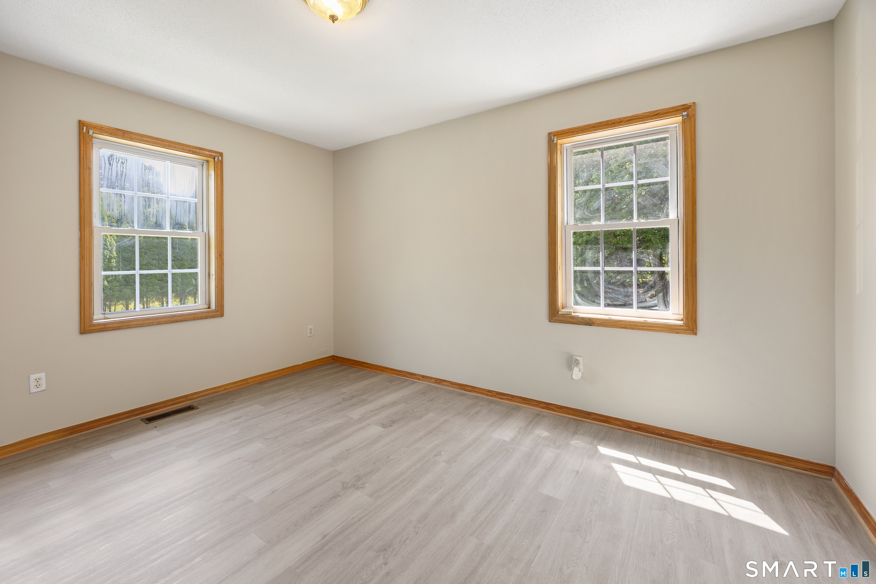 8 Plank Road Prospect CT 06712