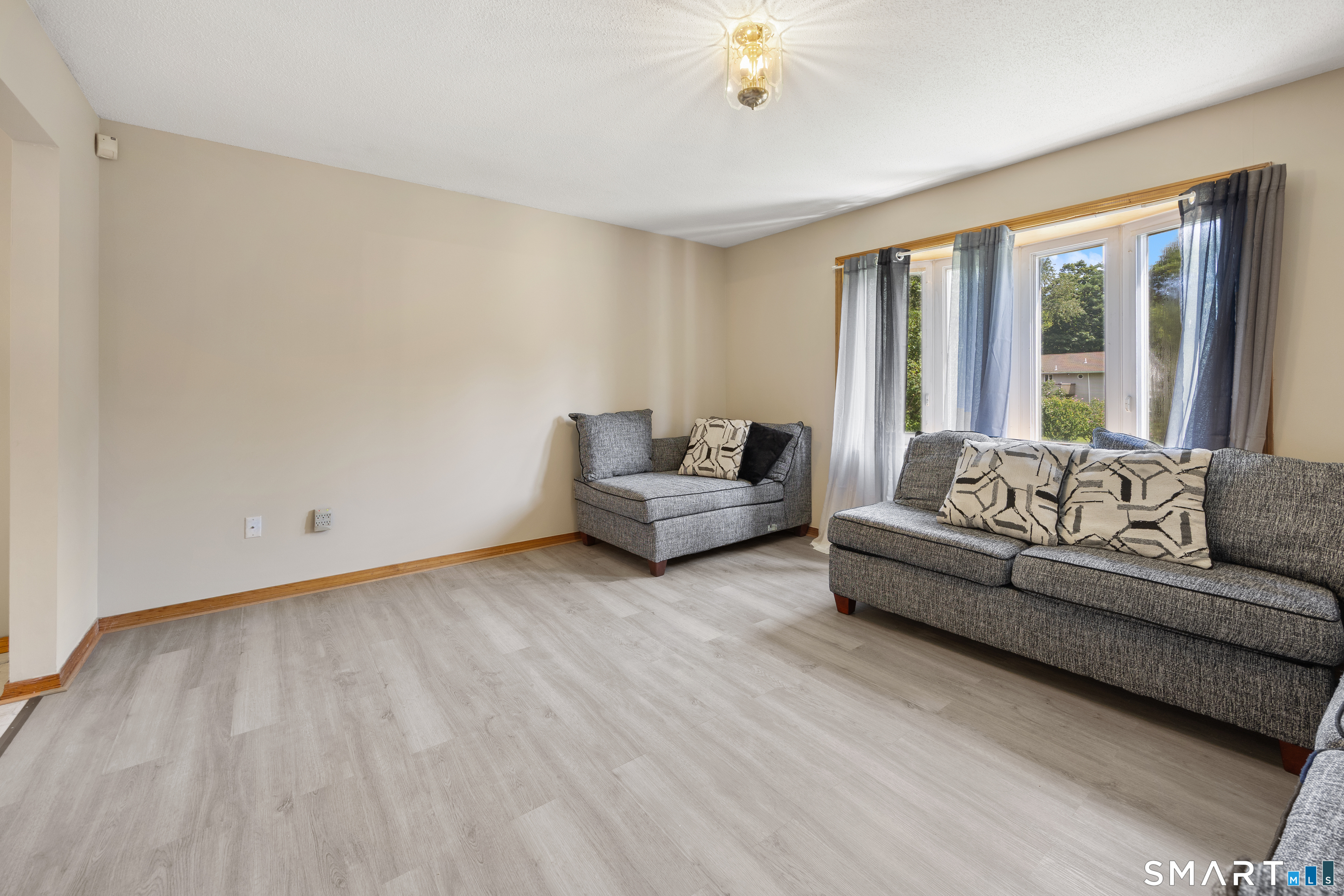 8 Plank Road Prospect CT 06712