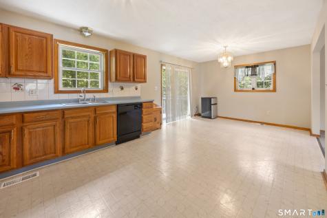 8 Plank Road Prospect CT 06712