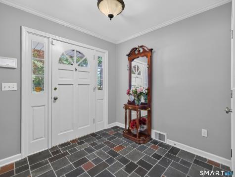7 Shawandassee Road Waterford CT 06385