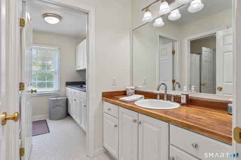 3 Dylan Drive Newtown CT 06470