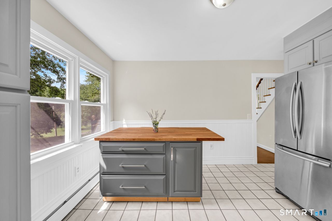 425 Lakeside Road Morris CT 06758