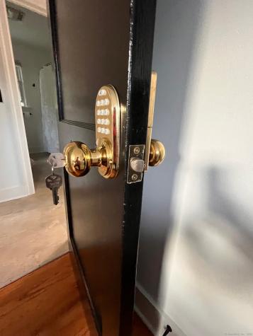 15 Faulise Avenue Stonington CT 06379