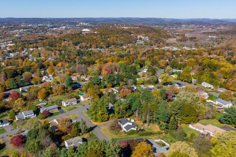 4 Winthrop Road Bethel CT 06801