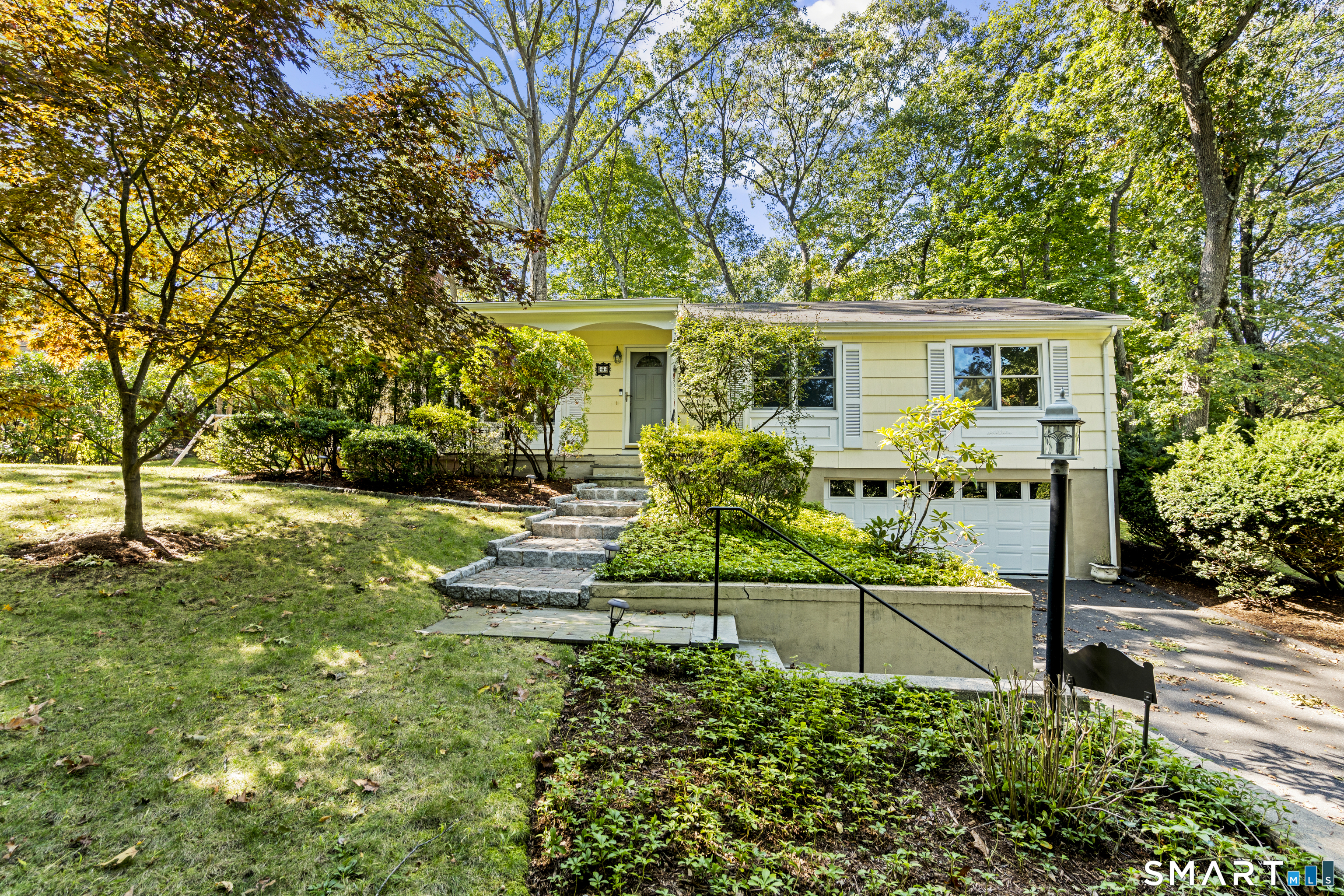 6 Vanderbilt Avenue Norwalk CT 06854