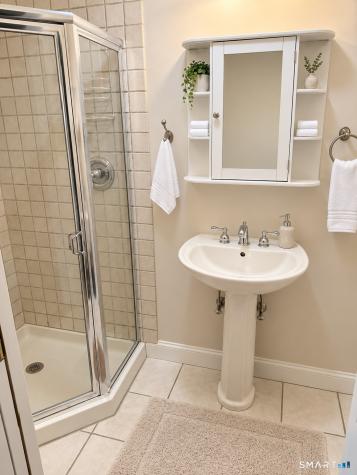 6 Vanderbilt Avenue Norwalk CT 06854
