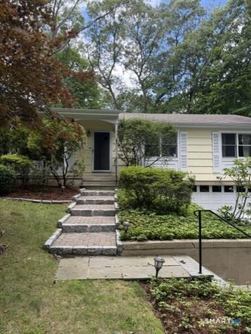 6 Vanderbilt Avenue Norwalk CT 06854