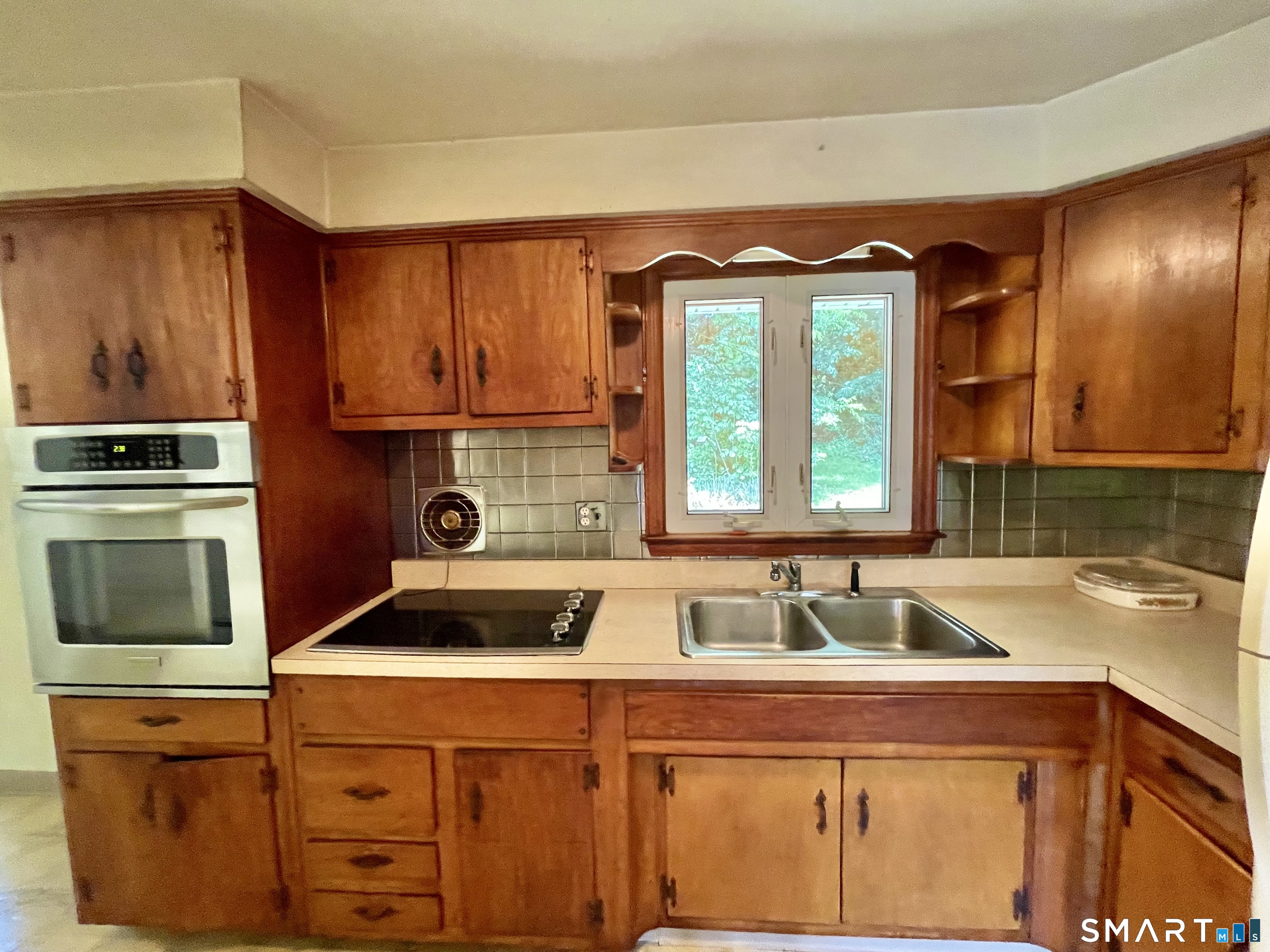 5 Cold Spring Circle Shelton CT 06484
