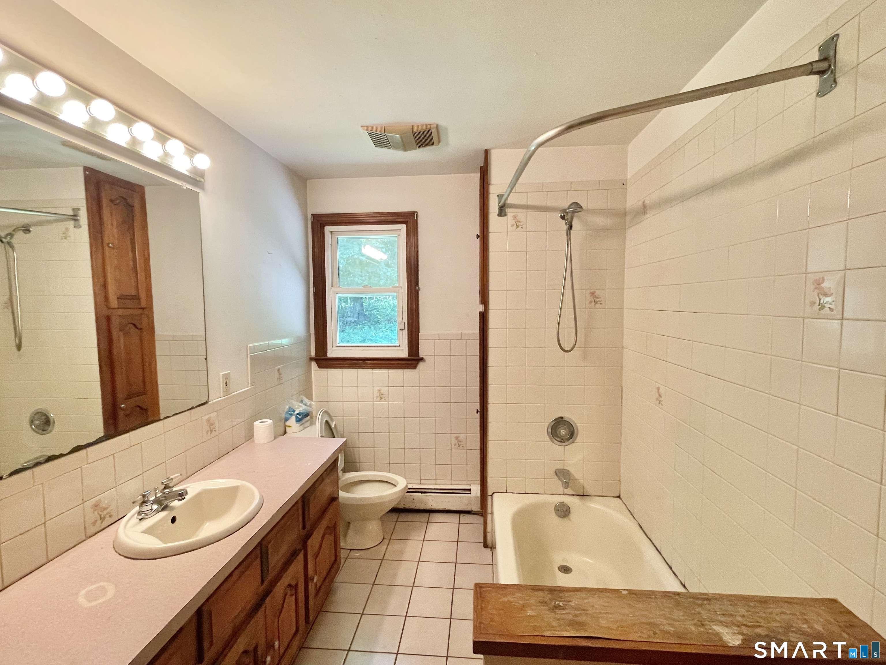 5 Cold Spring Circle Shelton CT 06484