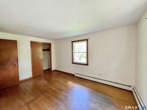 5 Cold Spring Circle Shelton CT 06484