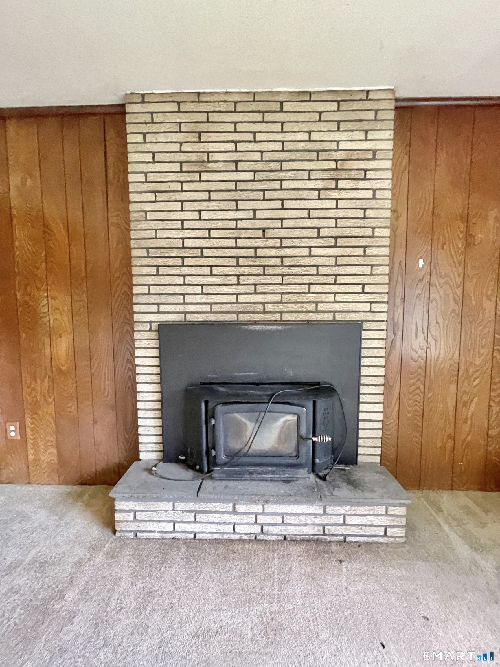 5 Cold Spring Circle Shelton CT 06484