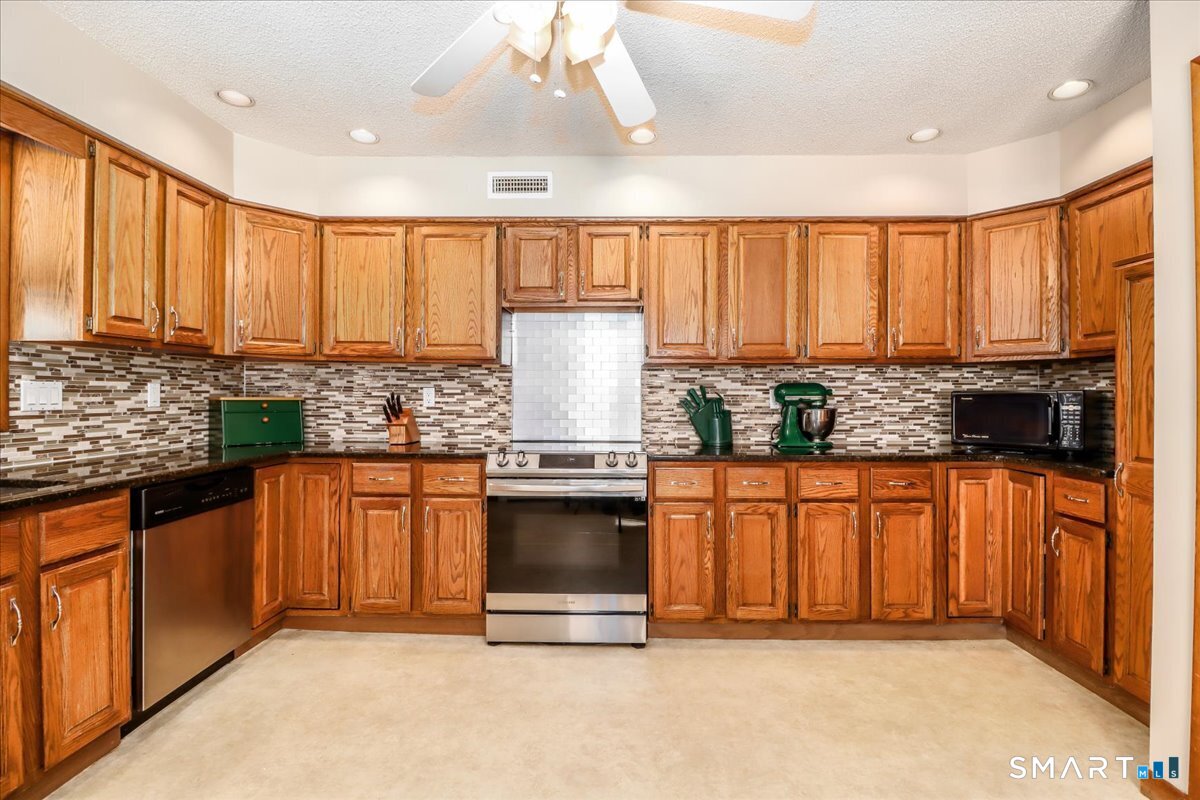 36 Shelley Road Bethel CT 06801