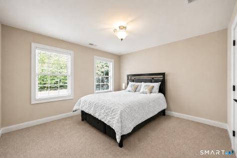 26 Hendrickson Lane Farmington CT 06085