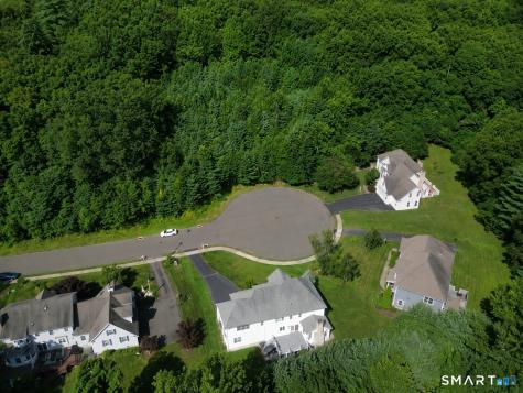 26 Hendrickson Lane Farmington CT 06085