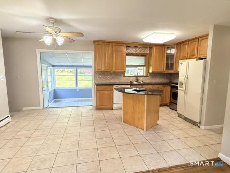321 Benedict Drive South Windsor CT 06074