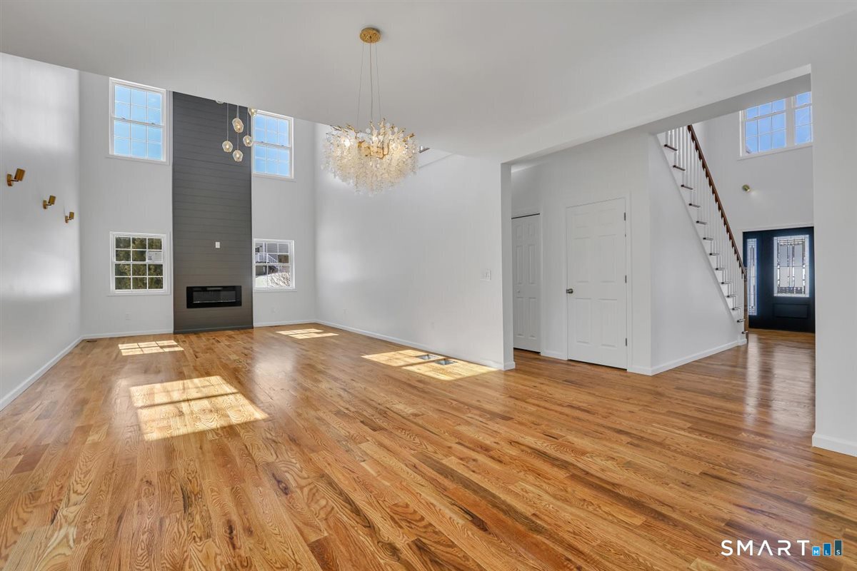 15 Martins Manor Manchester CT 06040