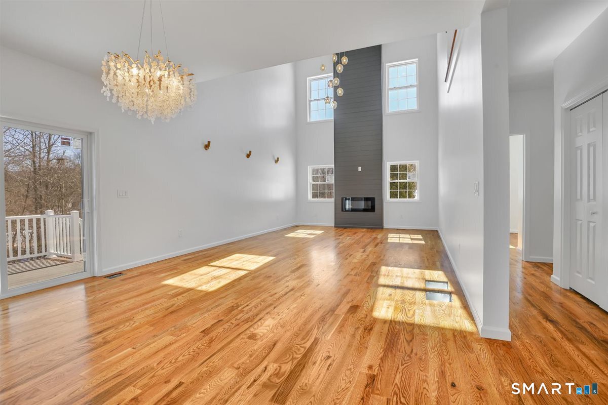 15 Martins Manor Manchester CT 06040