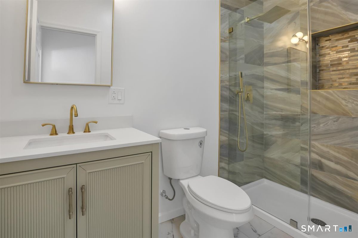 15 Martins Manor Manchester CT 06040