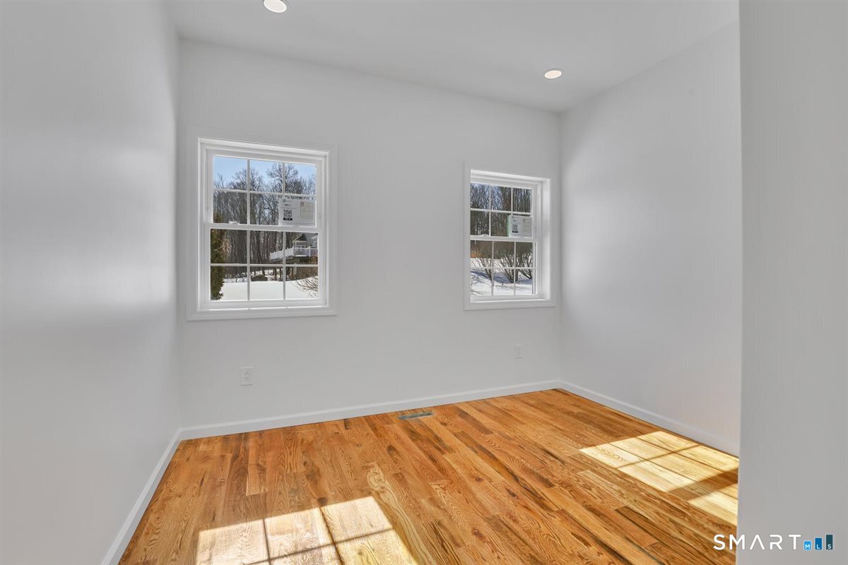 15 Martins Manor Manchester CT 06040