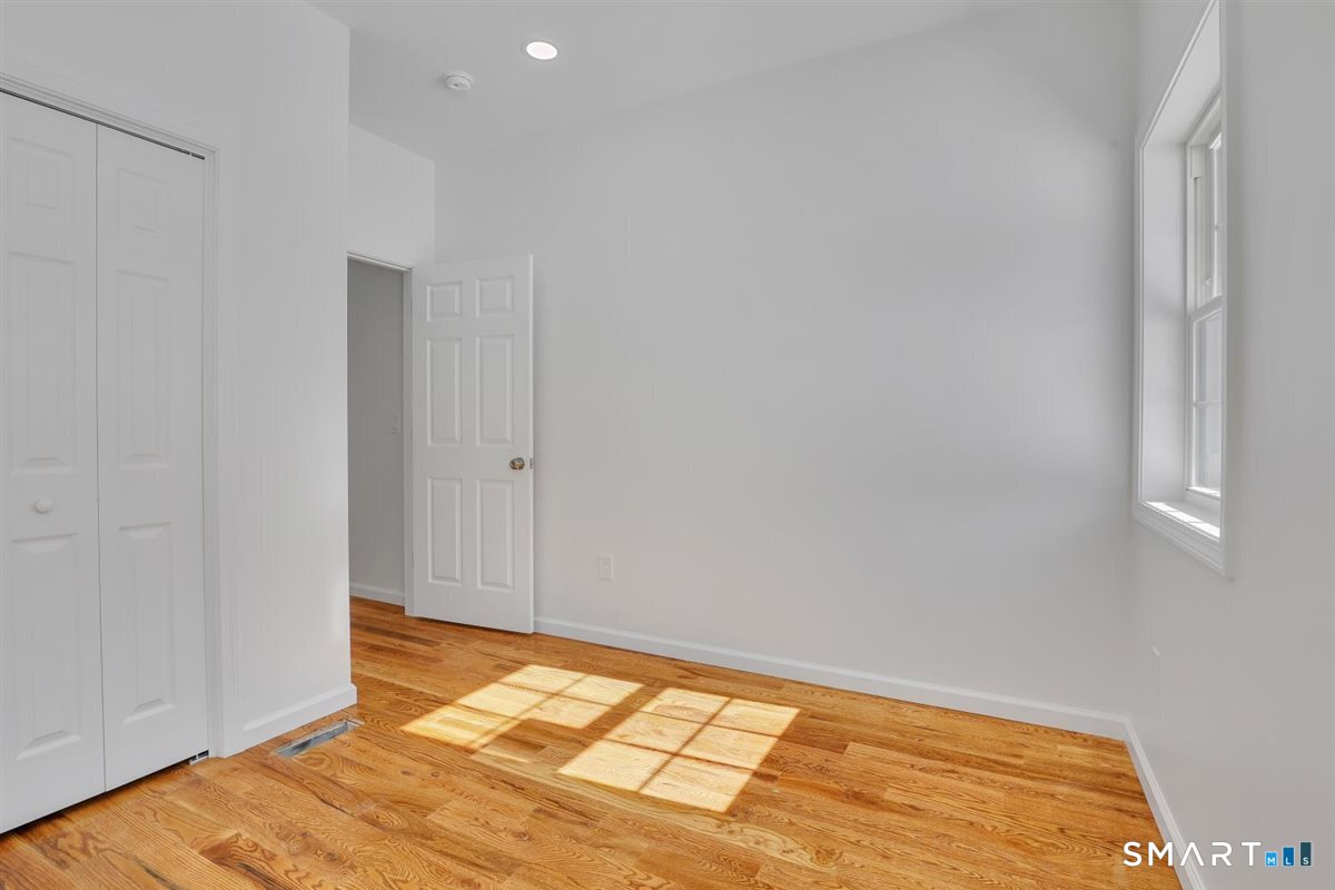 15 Martins Manor Manchester CT 06040