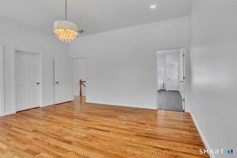 15 Martins Manor Manchester CT 06040