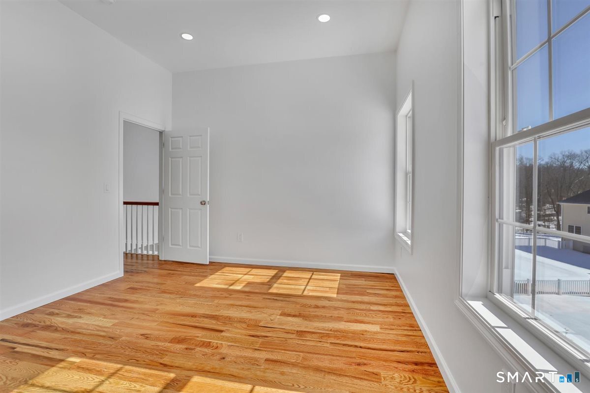 15 Martins Manor Manchester CT 06040