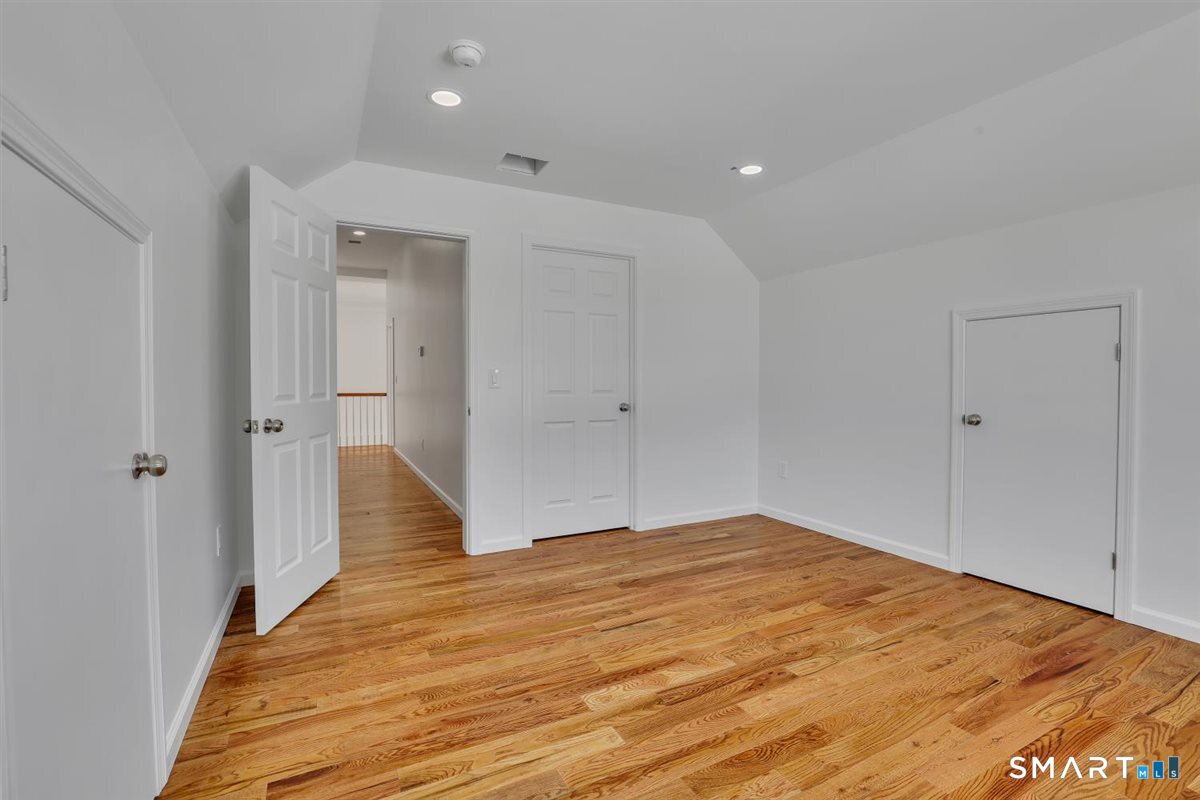 15 Martins Manor Manchester CT 06040