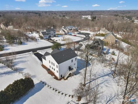 15 Martins Manor Manchester CT 06040