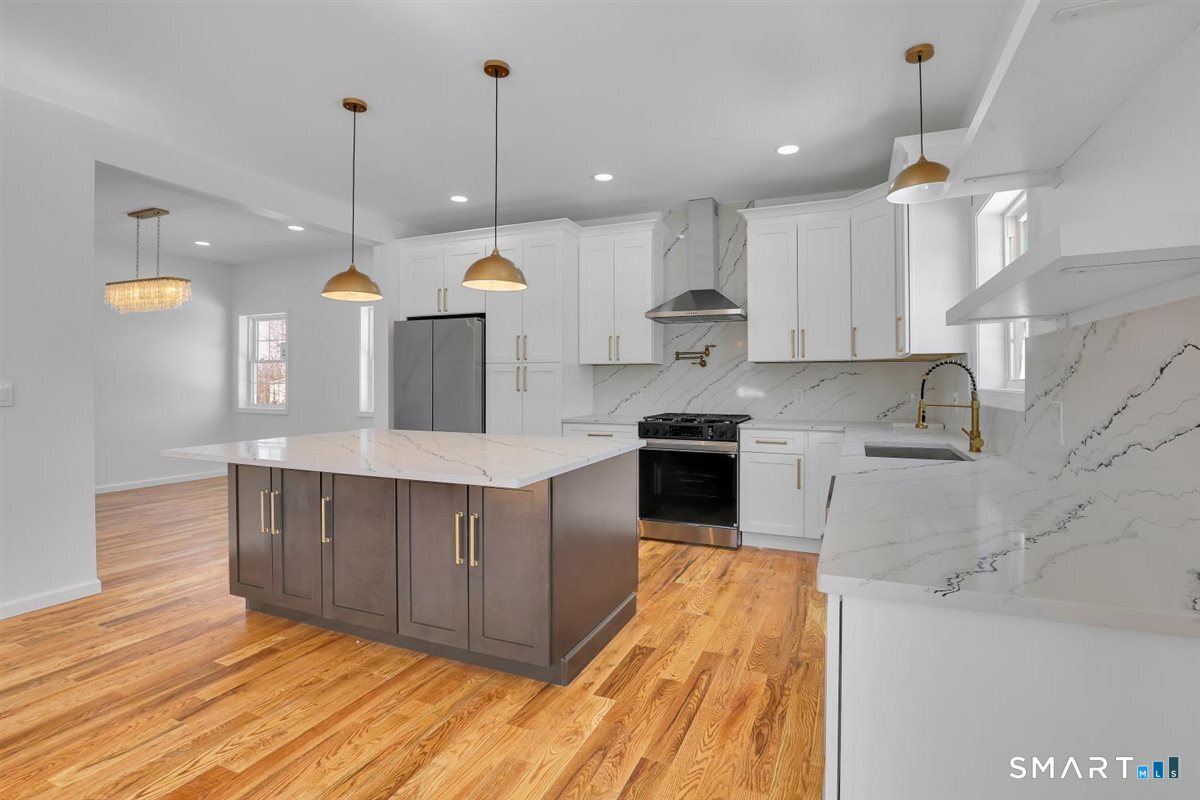 15 Martins Manor Manchester CT 06040