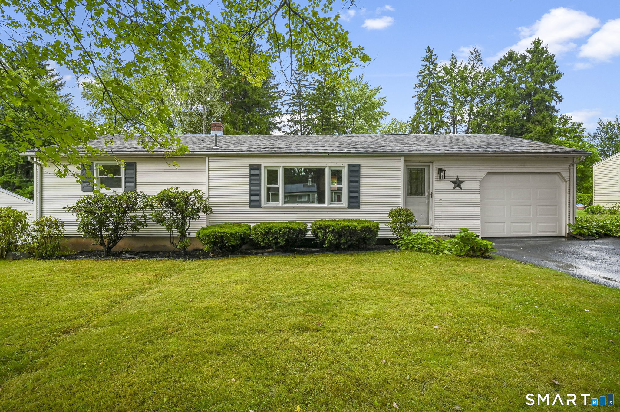 31 Meadowlark Road Enfield CT 06082