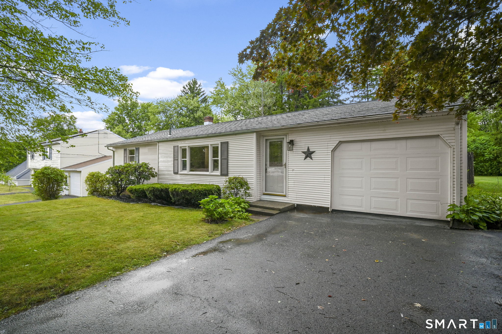 31 Meadowlark Road Enfield CT 06082