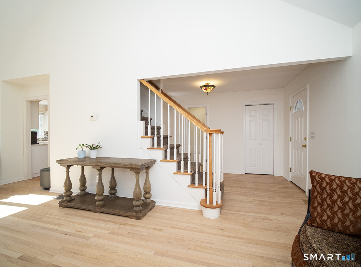 81 Old Stratfield Road Fairfield CT 06825