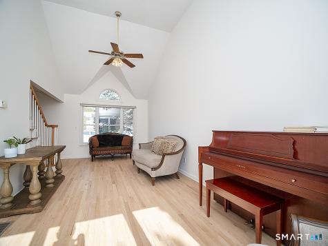 81 Old Stratfield Road Fairfield CT 06825