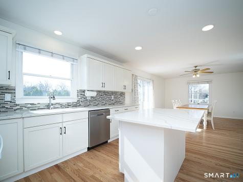 81 Old Stratfield Road Fairfield CT 06825